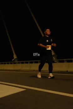 Runner Photo 2176803