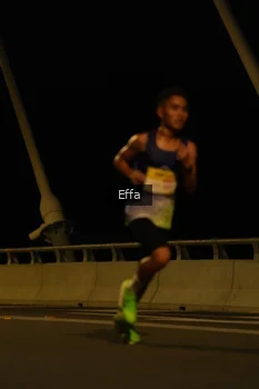 Runner Photo 2176818
