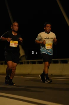 Runner Photo 2176833