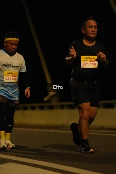 Runner Photo 2176834