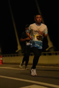 Runner Photo 2176856