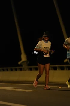 Runner Photo 2176875