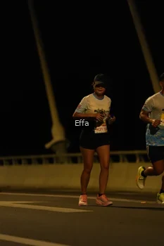 Runner Photo 2176876