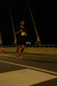 Runner Photo 2176907