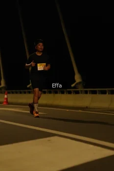 Runner Photo 2176908