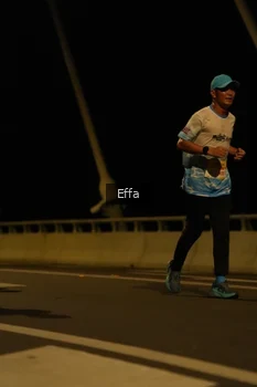 Runner Photo 2176912