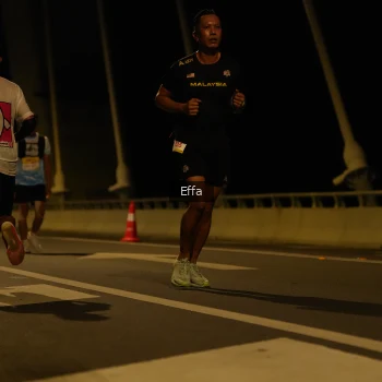 Runner Photo 2177002