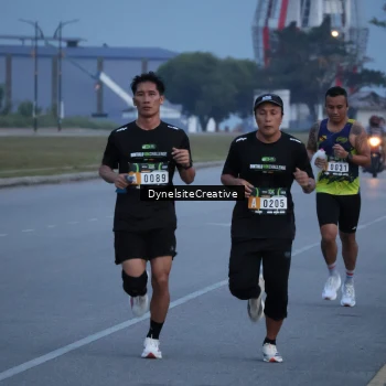 Runner Photo 2177293