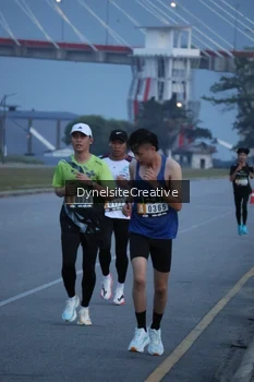 Runner Photo 2177304