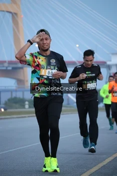 Runner Photo 2177344
