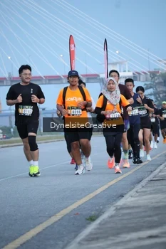 Runner Photo 2177379