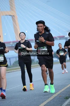 Runner Photo 2177404