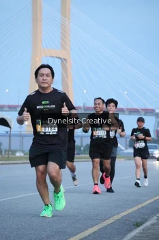 Runner Photo 2177433