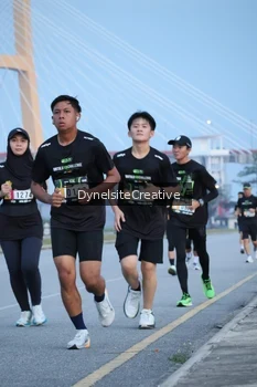Runner Photo 2177436