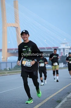 Runner Photo 2177438