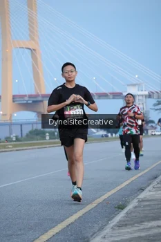 Runner Photo 2177450