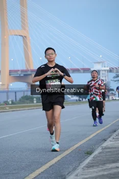 Runner Photo 2177451