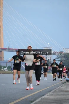 Runner Photo 2177472