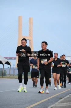 Runner Photo 2177543