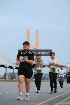 Runner Photo 2177649