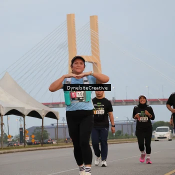 Runner Photo 2177810