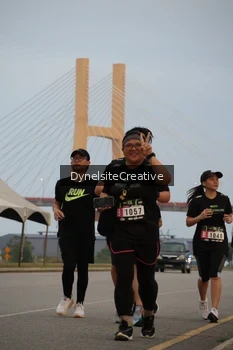 Runner Photo 2178024