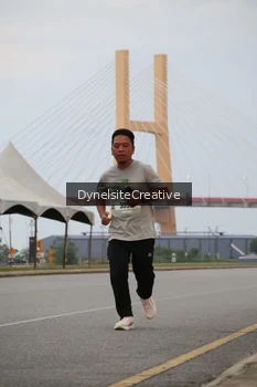Runner Photo 2178091
