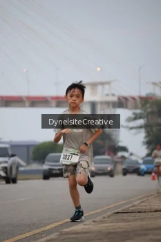 Runner Photo 2178100