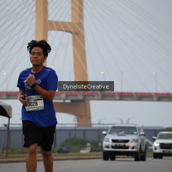 Runner Photo 2178120