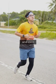 Runner Photo 2178400
