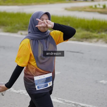 Runner Photo 2179036