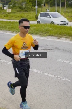 Runner Photo 2179183