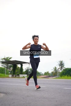 Runner Photo 2179770