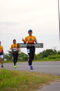 Runner Photo 2180005