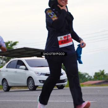 Runner Photo 2180023