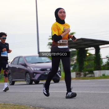 Runner Photo 2180035