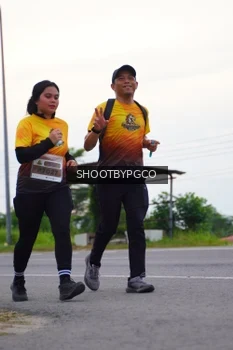 Runner Photo 2180043