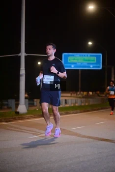 Runner Photo 2187873