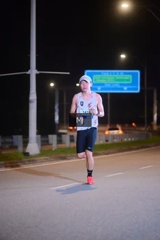 Runner Photo 2188876