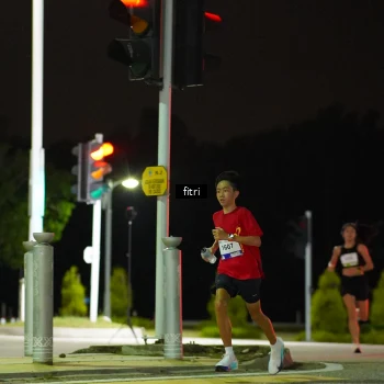 Runner Photo 2190500