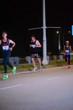Runner Photo 2190570