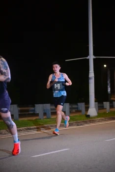 Runner Photo 2190715
