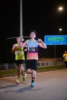 Runner Photo 2191056