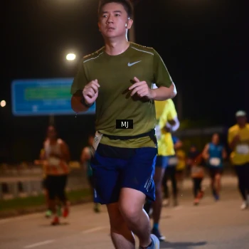 Runner Photo 2192059