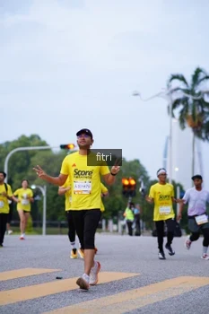 Runner Photo 2196359