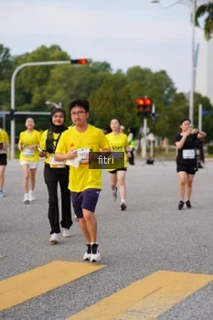 Runner Photo 2200369