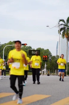 Runner Photo 2200659