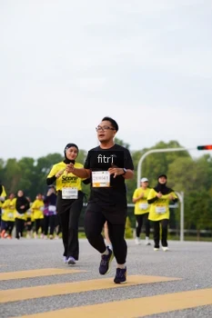 Runner Photo 2200812