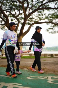 Runner Photo 2202035