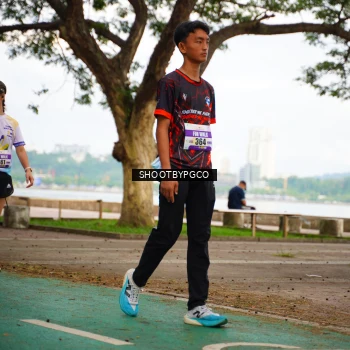Runner Photo 2202291